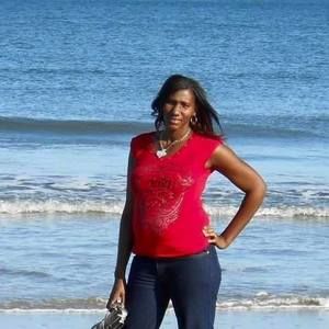 Meet your Posher, Tomeka